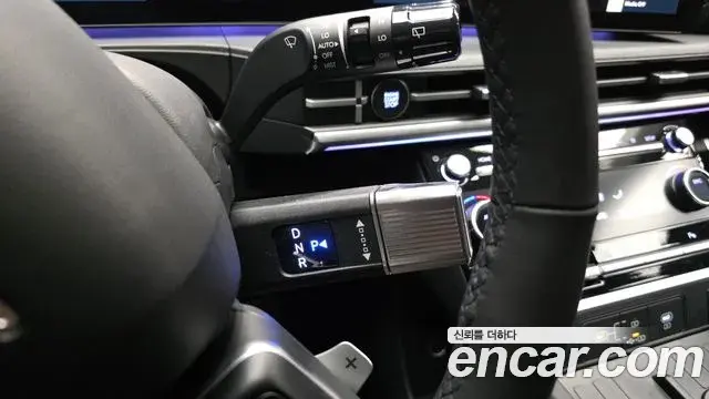Hyundai Santa Fe 2025 — Фото 9/20
