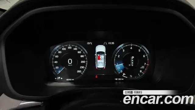 Volvo XC60 2019 — Şəkil 11/20