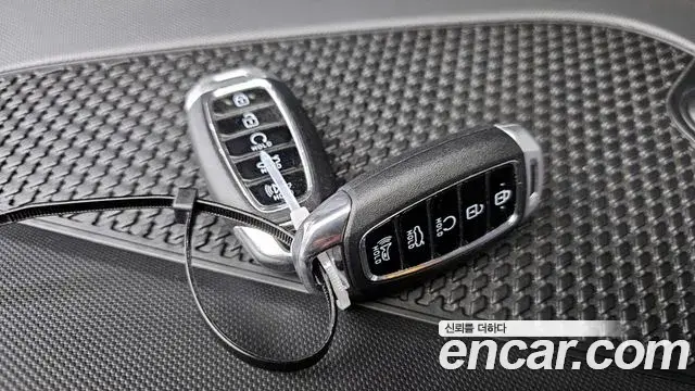 Hyundai The New Avante Hybrid 2021 — Photo 12/20