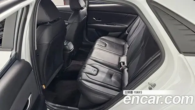 Hyundai The New Avante Hybrid 2022 — ფოტო 3/23