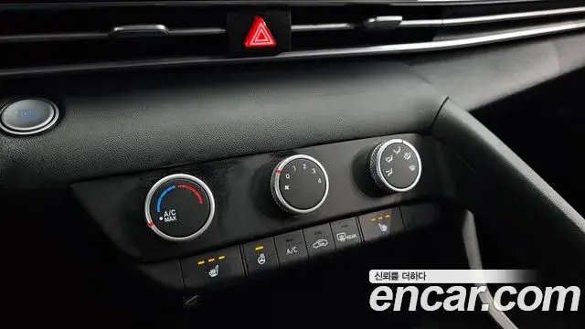 Hyundai The New Avante Hybrid 2022 — ფოტო 20/23
