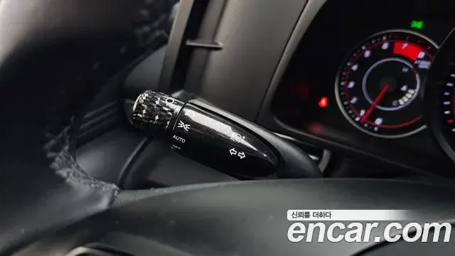 Hyundai The New Avante Hybrid 2022 — ფოტო 21/23