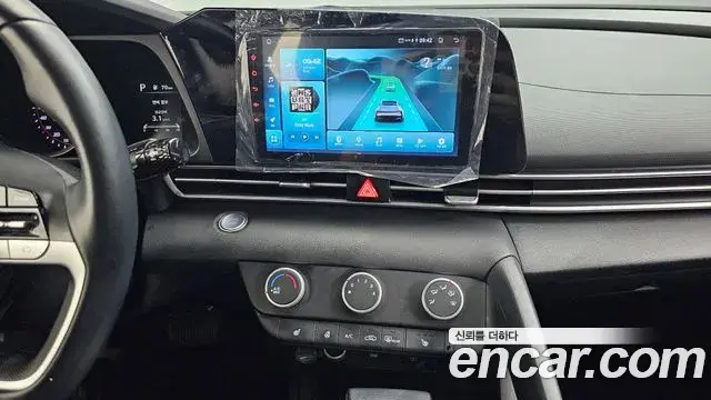 Hyundai The New Avante Hybrid 2022 — ფოტო 22/23