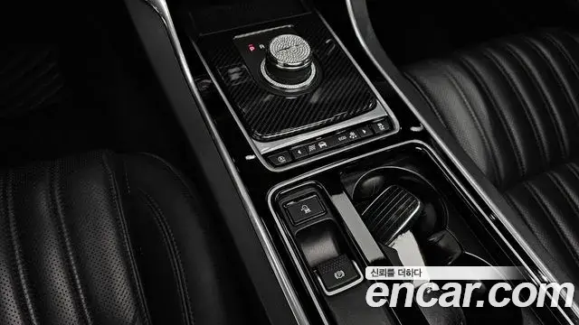 Jaguar XF 2018 — Photo 18/20
