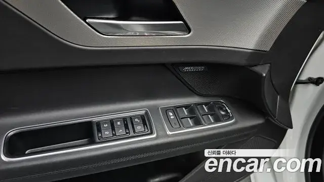 Jaguar XF 2018 — Photo 1/20