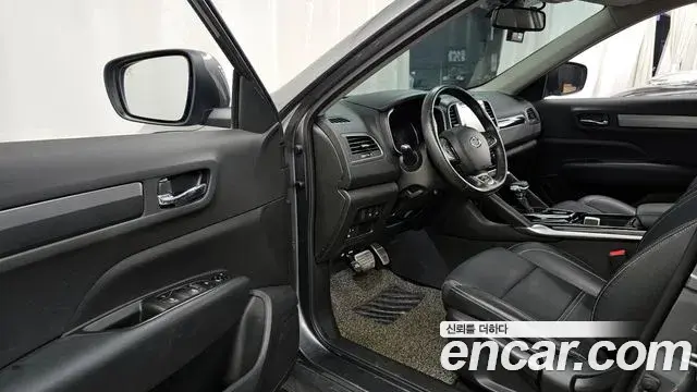Renault Samsung QM6 2019 — ფოტო 8/34