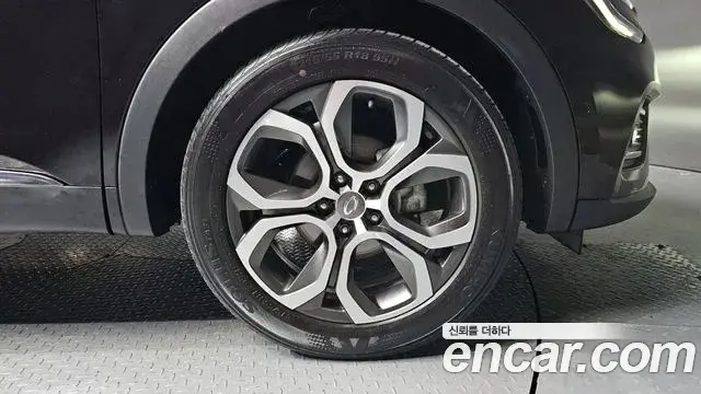 Renault Samsung XM3 2020 — ფოტო 3/33