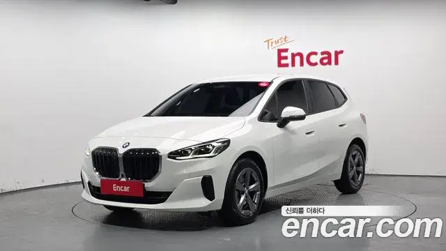 BMW 2 Series Active Tourer 2025 — Photo 28/30