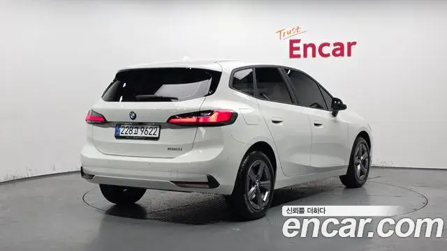 BMW 2 Series Active Tourer 2025 — Photo 12/30