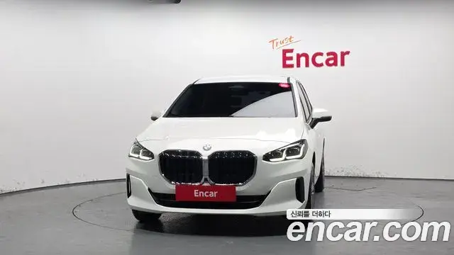 BMW 2 Series Active Tourer 2025 — Photo 27/30