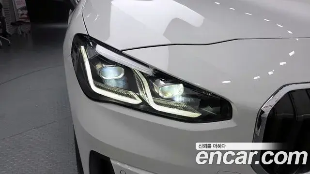BMW 2 Series Active Tourer 2025 — Photo 18/30