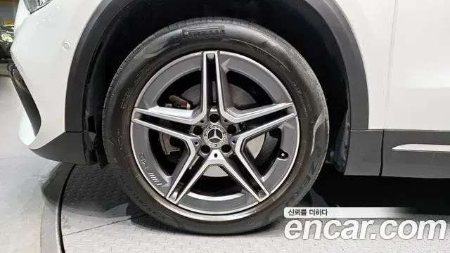 Mercedes-Benz GLA-Class 2022 — Photo 22/30