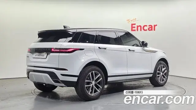 Land Rover Range Rover Evoque 2025 — Photo 15/20