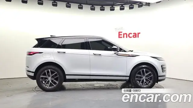 Land Rover Range Rover Evoque 2025 — Photo 18/20