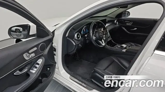 Mercedes-Benz C-Class 2021 — Фото 10/20