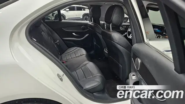 Mercedes-Benz C-Class 2021 — Фото 11/20