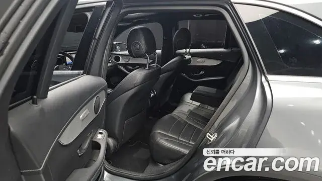 Mercedes-Benz GLC-Class 2021 — ფოტო 25/36