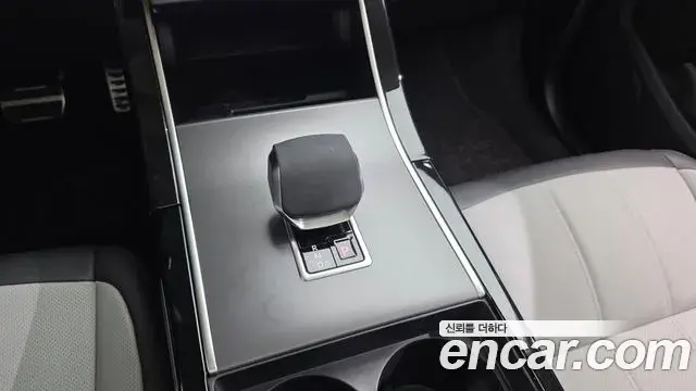 Land Rover Range Rover Evoque 2025 — ფოტო 6/20