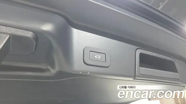 Land Rover Range Rover Evoque 2025 — ფოტო 20/20