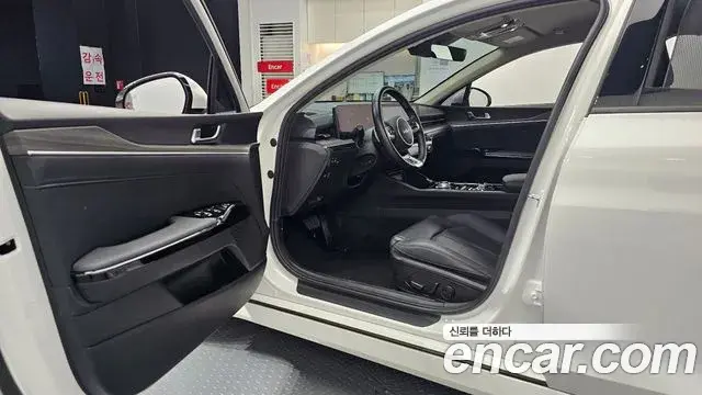 Kia K5 2024 — Photo 2/20