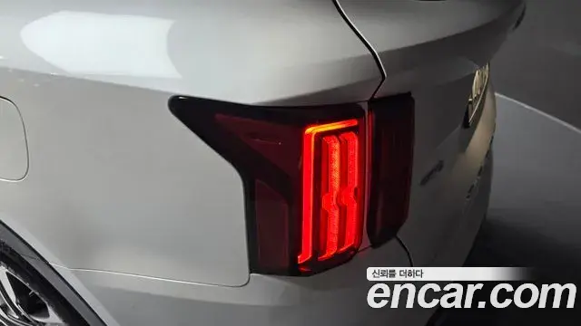 Kia Sorento 2020 — Photo 2/33