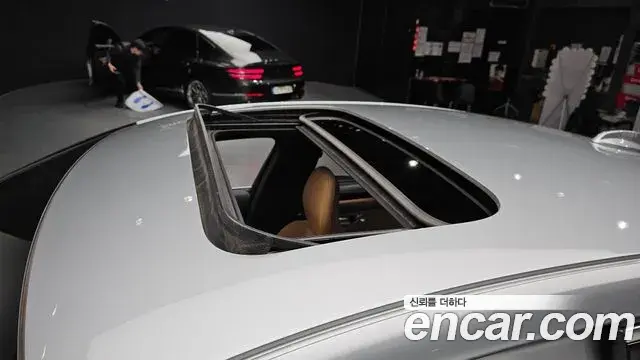 Volvo S90 2019 — Şəkil 27/32