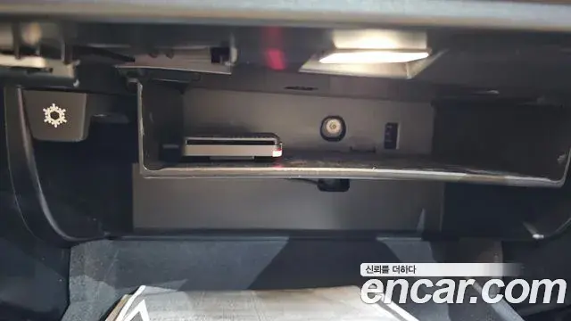 Volvo S90 2019 — Şəkil 17/32