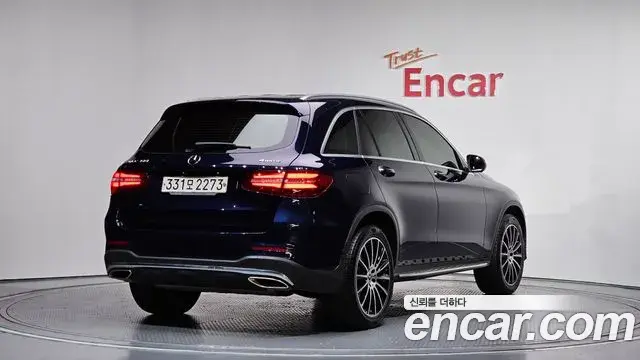 Mercedes-Benz GLC-Class 2019 — Şəkil 15/33
