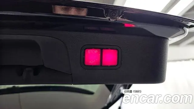 Mercedes-Benz GLC-Class 2019 — Şəkil 19/33