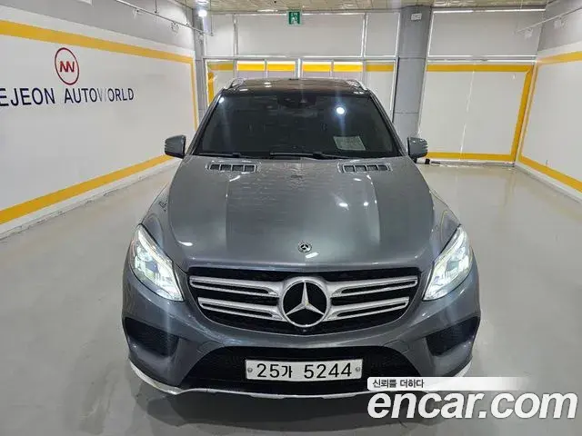 Mercedes-Benz GLE-Class 2018 — Şəkil 6/20
