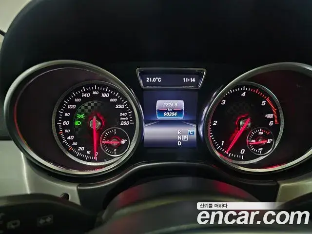 Mercedes-Benz GLE-Class 2018 — Şəkil 10/20