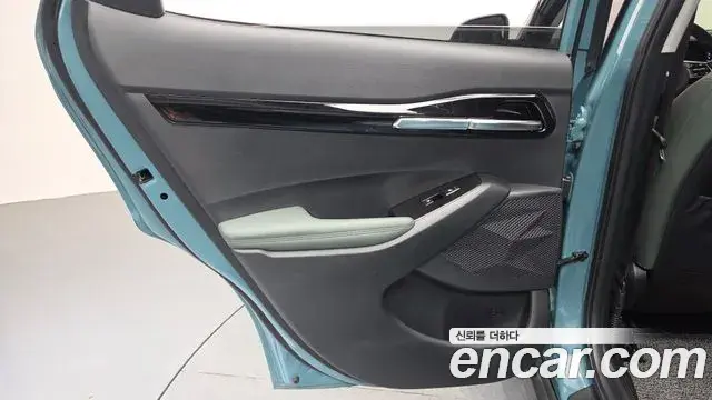 Kia Seltos 2024 — ფოტო 12/33