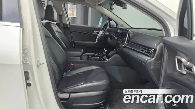 Kia Sportage 2021 — ფოტო 32/36