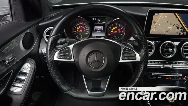 Mercedes-Benz C-Class 2018 — Şəkil 17/20