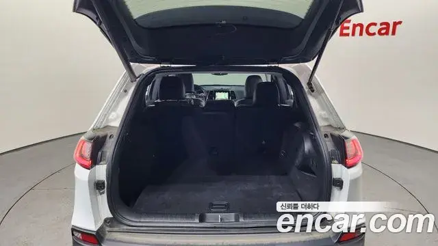 Jeep Cherokee 2021 — ფოტო 6/20