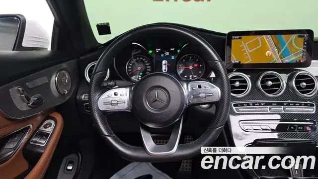 Mercedes-Benz C-Class 2019 — Photo 22/31