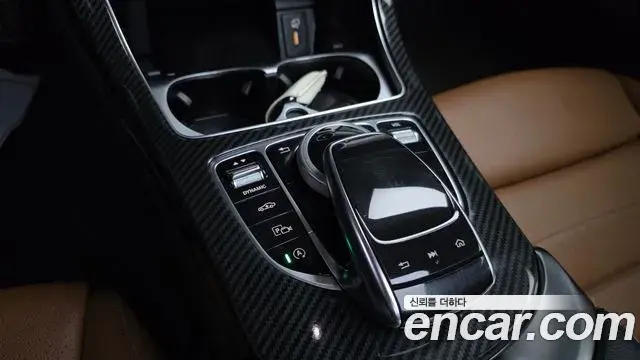 Mercedes-Benz C-Class 2019 — Photo 28/31