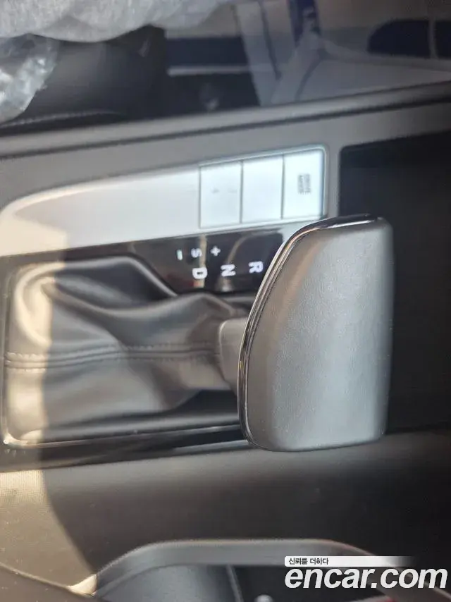 Hyundai The New Avante Hybrid 2020 — Photo 18/19