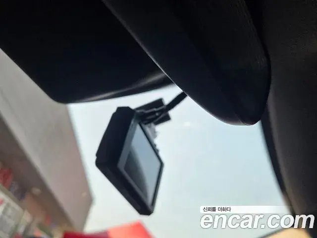 Hyundai The New Avante Hybrid 2020 — Photo 1/19