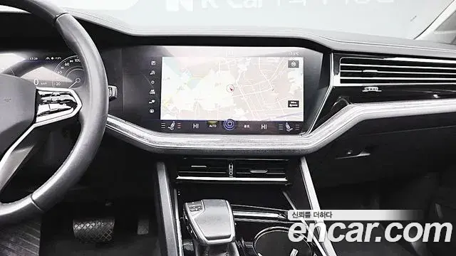 Volkswagen Touareg 2023 — ფოტო 16/20