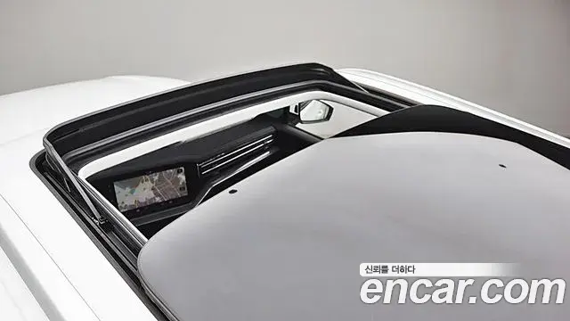 Volkswagen Touareg 2023 — ფოტო 15/20