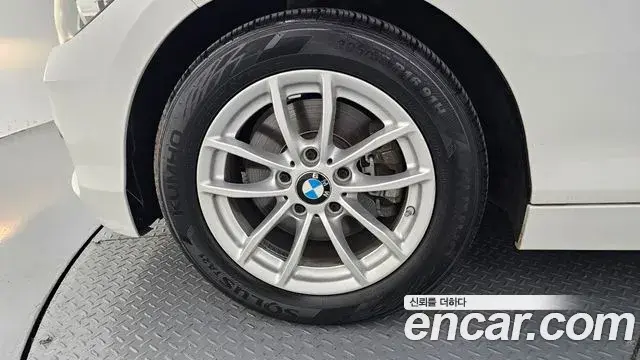 BMW 1 Series 2019 — Şəkil 3/28