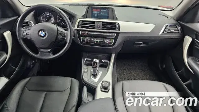 BMW 1 Series 2019 — Şəkil 19/28