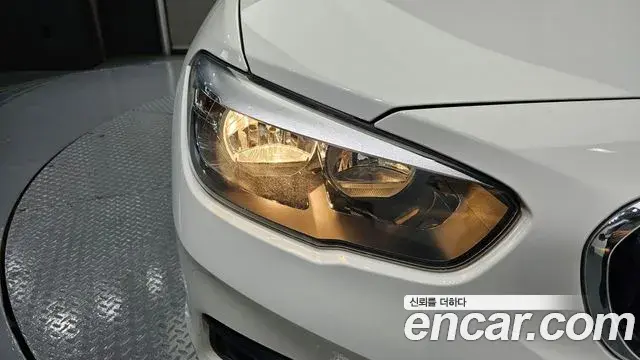 BMW 1 Series 2019 — Şəkil 13/28