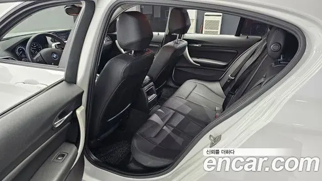 BMW 1 Series 2019 — Şəkil 7/28