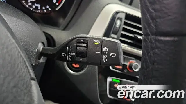 BMW 1 Series 2019 — Şəkil 16/28