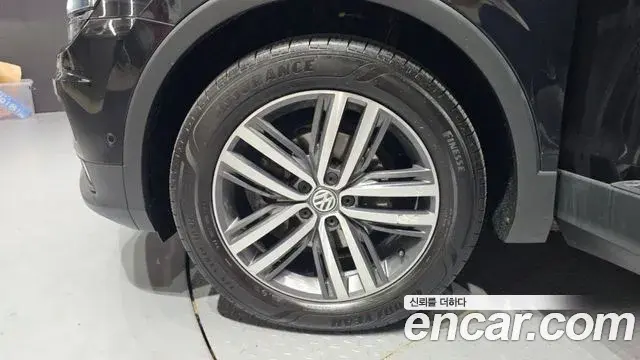 Volkswagen Tiguan Allspace 2020 — Photo 7/20