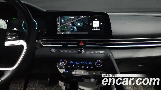 Hyundai The New Avante Hybrid 2021 — Photo 17/31