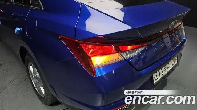 Hyundai The New Avante Hybrid 2021 — Photo 3/31