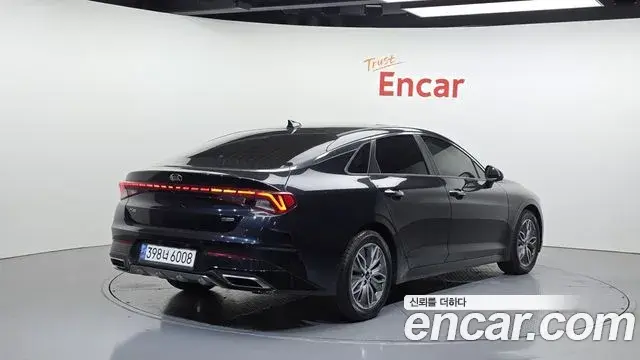 Kia K5 2020 — Şəkil 9/33